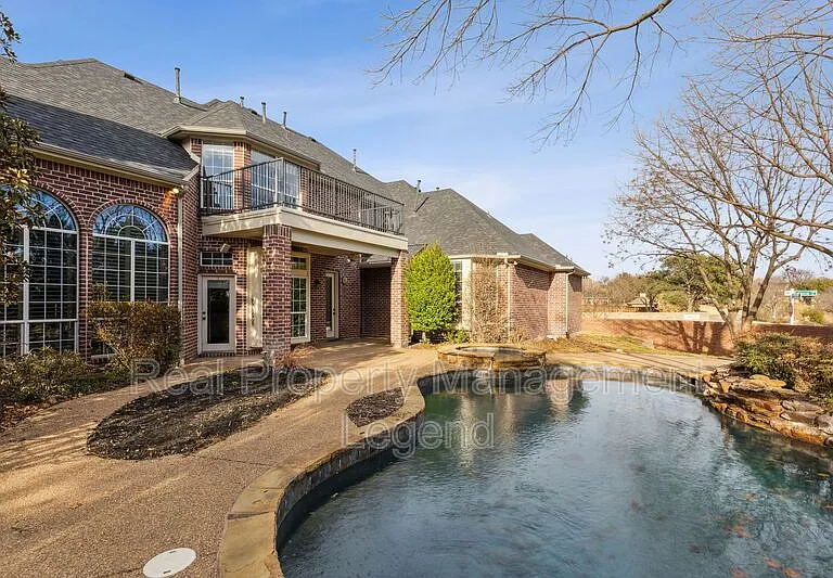 5004 Seville Ln — Photo 36