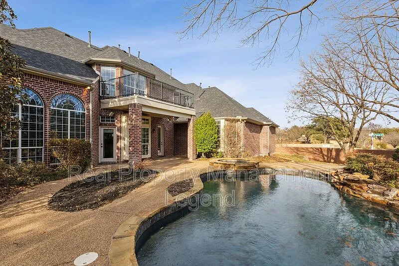 5004 Seville Ln