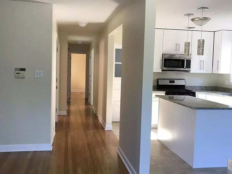 4959 Church St Skokie IL 60077 Apartments for Rent Zillow