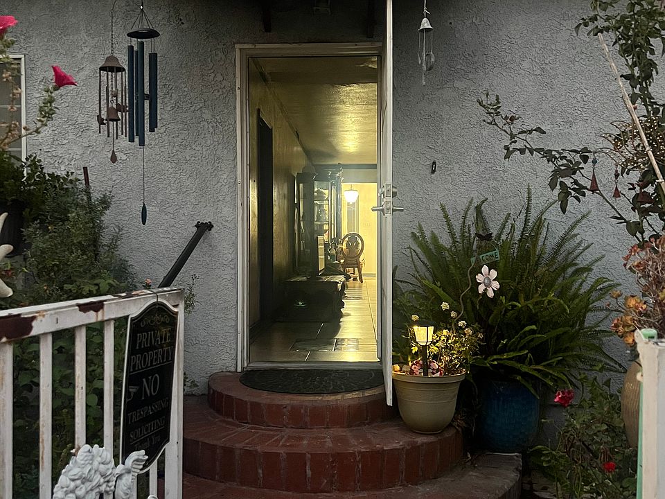 1st image of 9557 Los Angeles St #A
