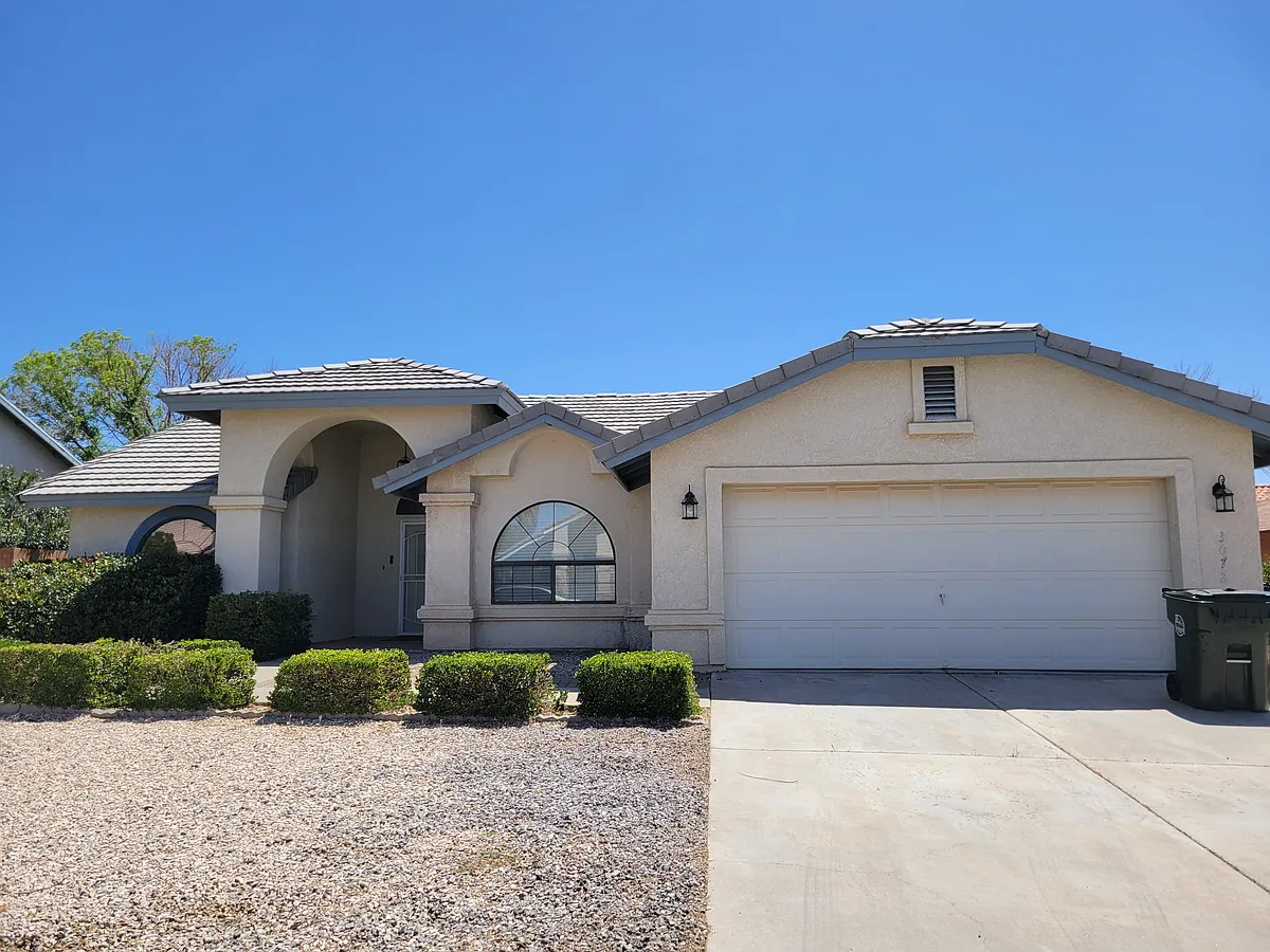 Building Photo - 3072 Brenda Cir