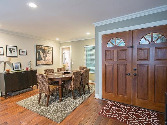 4th image of 3026 Lodgewood St