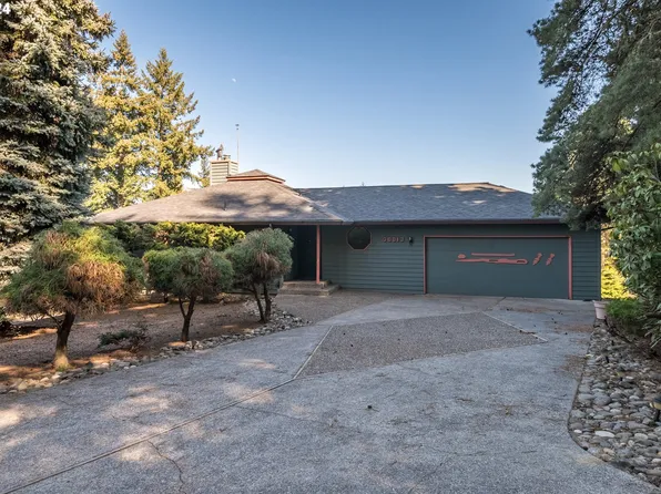 30013 Maple Dr, Rainier, OR 97048