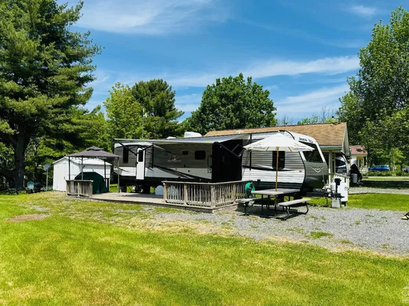 783 Woodstock Rd #143, Berne, NY 12059