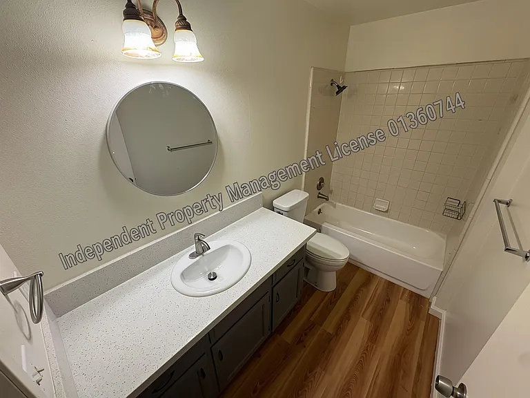 2601 Pinewood Dr — Photo 9