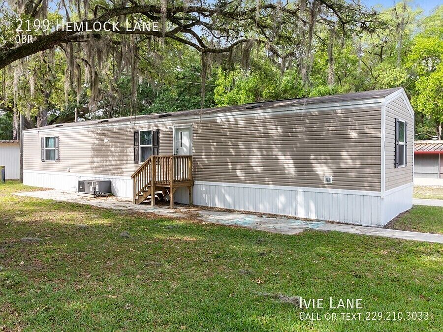 1st image of 2199 Hemlock Ln