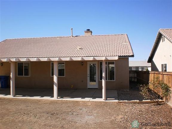 5th image of 15359 Ross Dr
