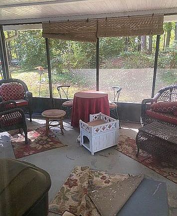 2nd image of 6404 Lobelia Rd SW