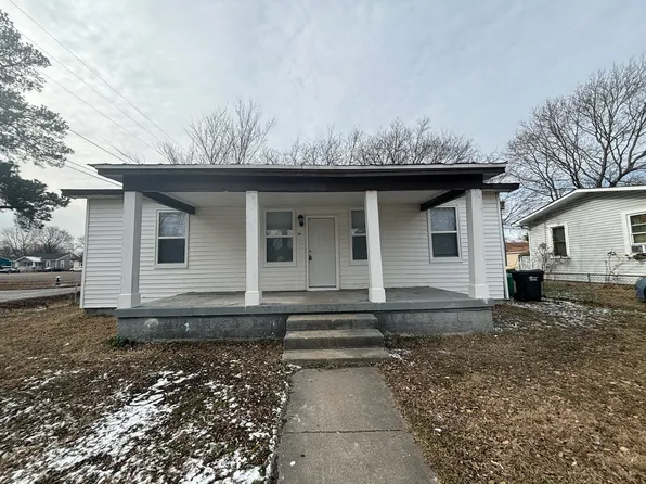 500 N 3 1/2 Ave, Hopewell, VA 23860