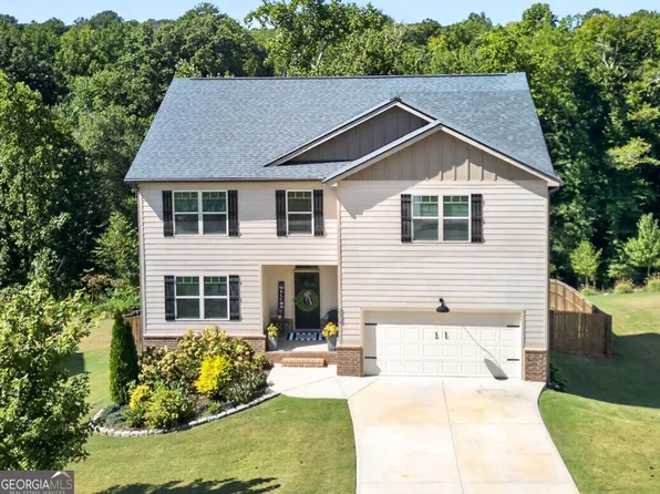 230 Blossom Wood Dr, Senoia, GA 30276