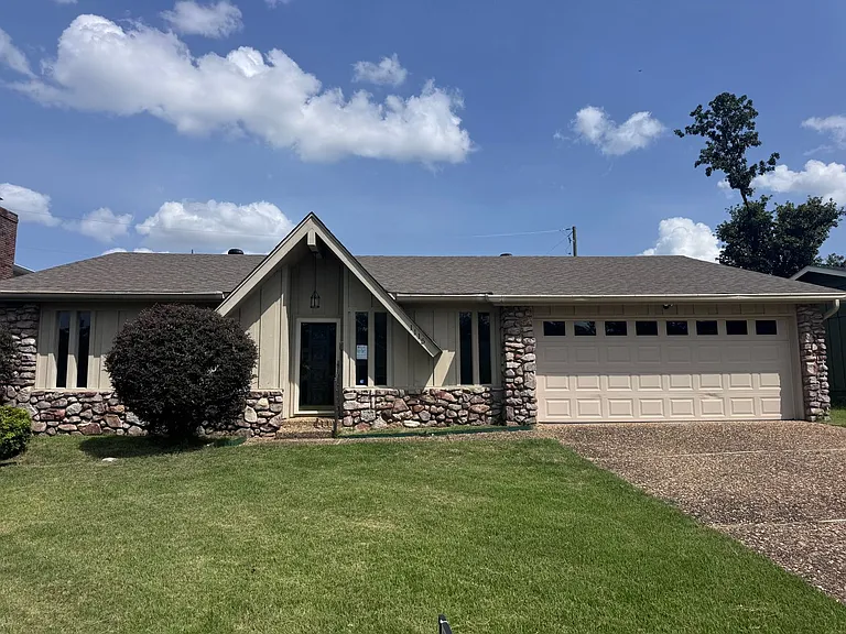 1115 Briar Creek Rd — Photo 87