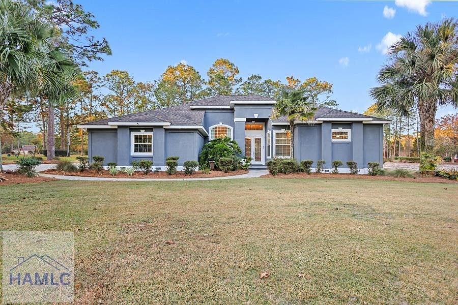 1st image of 49 Pine Forest Dr