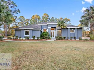 49 Pine Forest Dr, Jesup, GA 31546