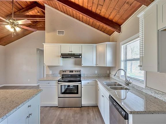 5th image of 2022 W Parkton Dr