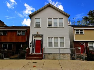 725 N Throop St, Chicago, IL 60642