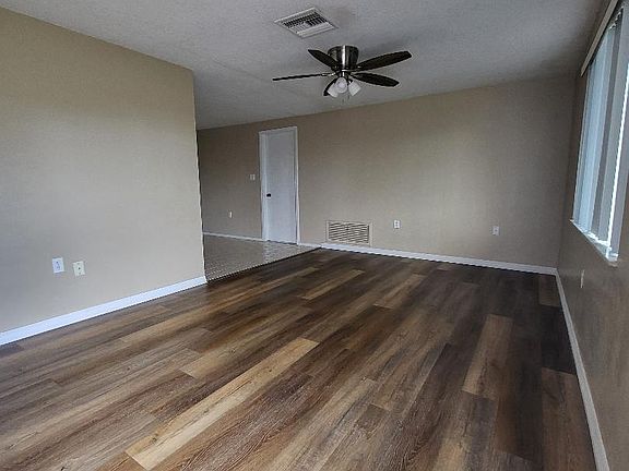2nd image of 1440 Brixton Ln