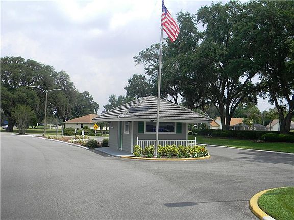 5th image of 6554 Brentwood Dr