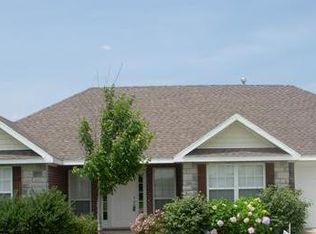 1463 Charles St, Pea Ridge, AR 72751