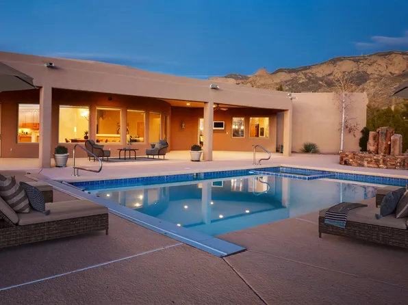 9306 Dana Ct NE, Albuquerque, NM 87122