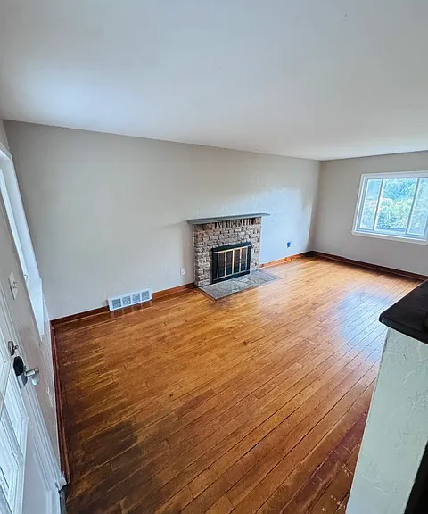 1542 Elderslee Rd — Photo 9