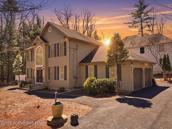 413 President Harrison Pl, Henryville, PA 18332