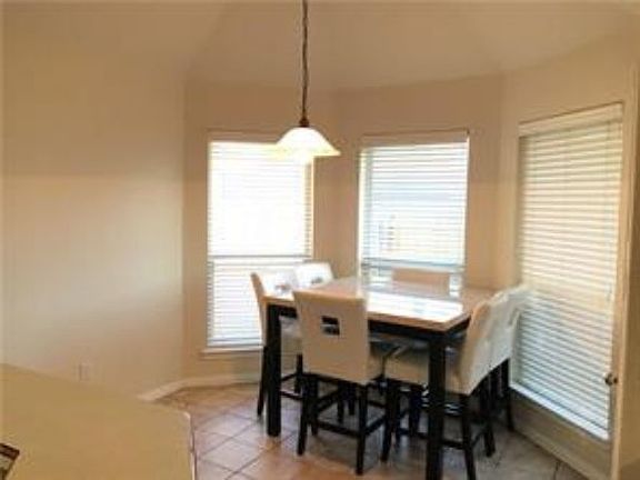 4th image of 9032 Winding River Dr