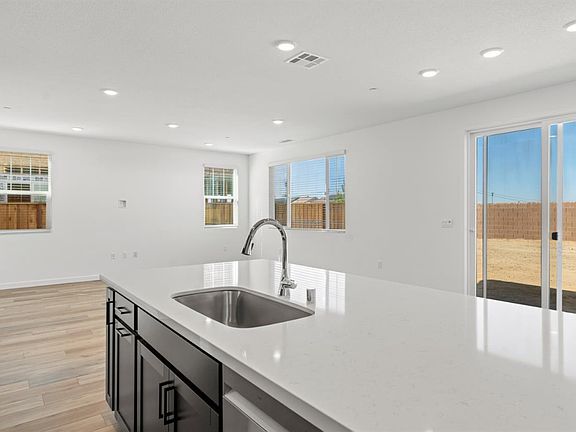 4th image of 1432 Whitewater Way