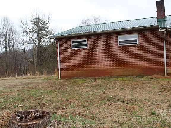 3rd image of 1041 Hopedale Dr