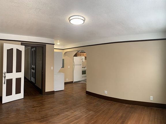 4th image of 1910 W 1st Ave #4