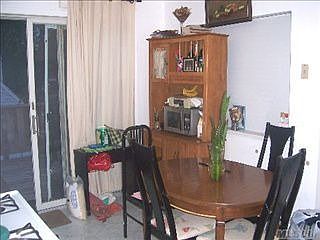 3rd image of 209 Forest Ave