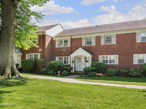 131 Manor Drive, Red Bank, NJ 07701