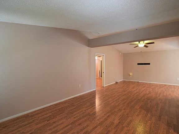 3rd image of 7215 Fox Chase Dr