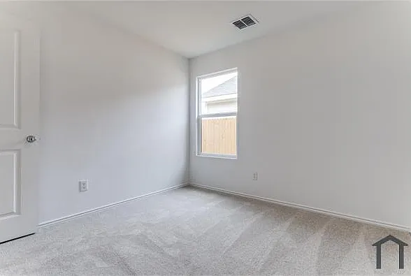 127 Sunflower St — Photo 12
