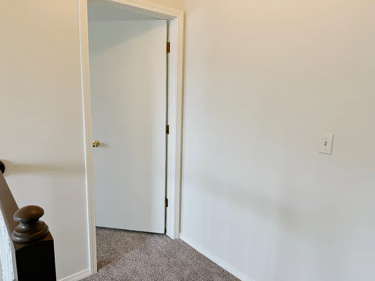 8061 Scarborough Dr — Photo 31