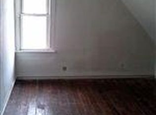 168 1/2 E 16th St, Holland, MI 49423