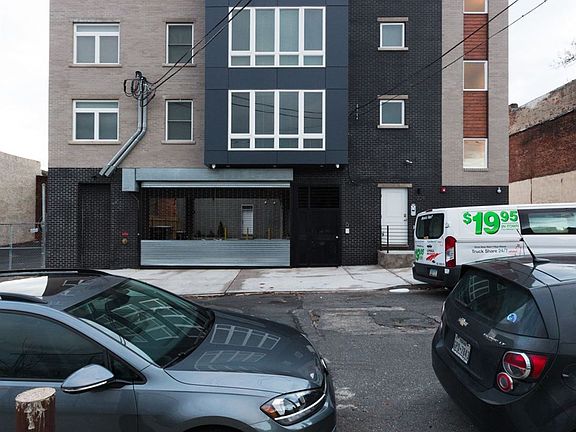 3rd image of 1228 W College Ave Unit 4