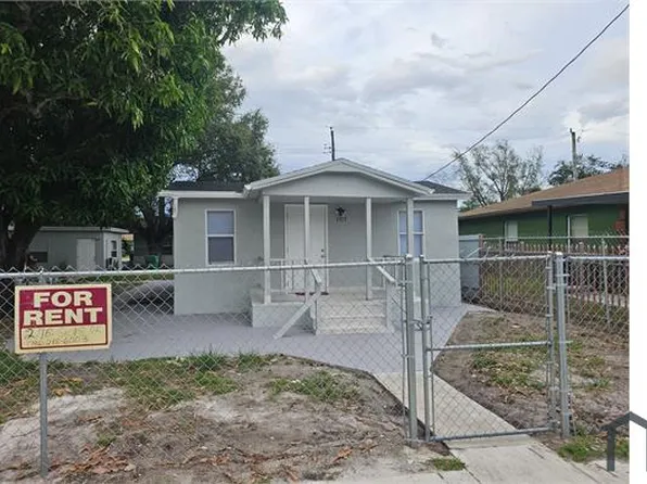 1915 NW 82nd St, Miami, FL 33147