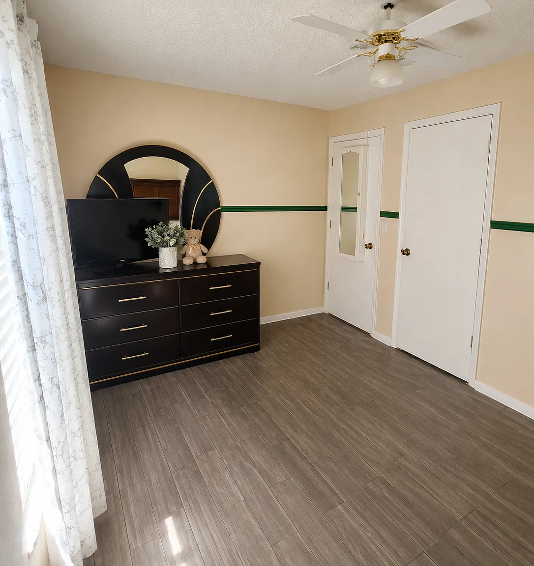 2 bed, 850 sqft, $2,000 — Photo 3