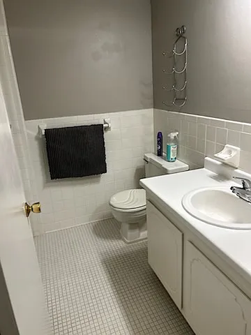 11750 Ina Dr — Photo 2