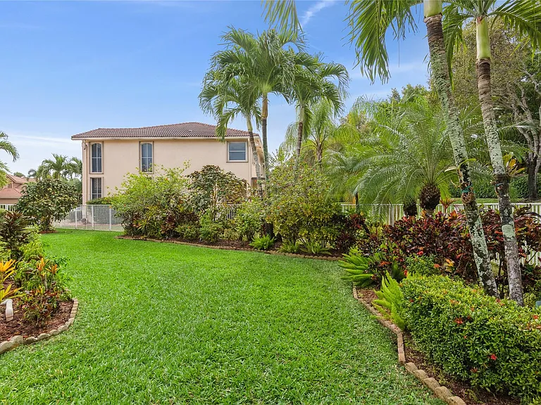 4070 Sanderling Ln — Photo 30