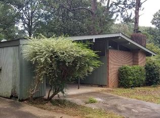 303 Pine Valley Dr, Warner Robins, GA 31088