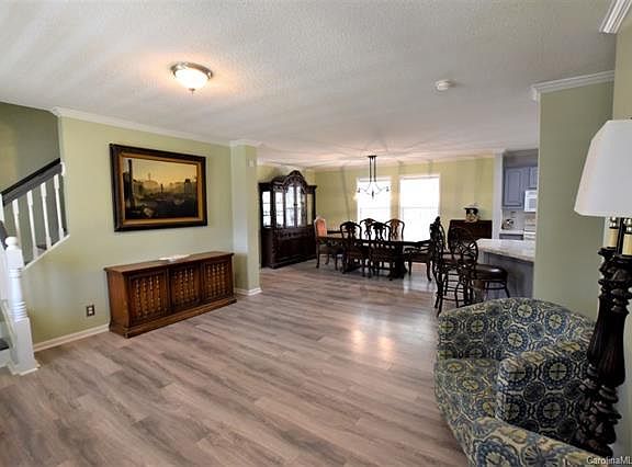 5th image of 1628 Windy Hill Ln