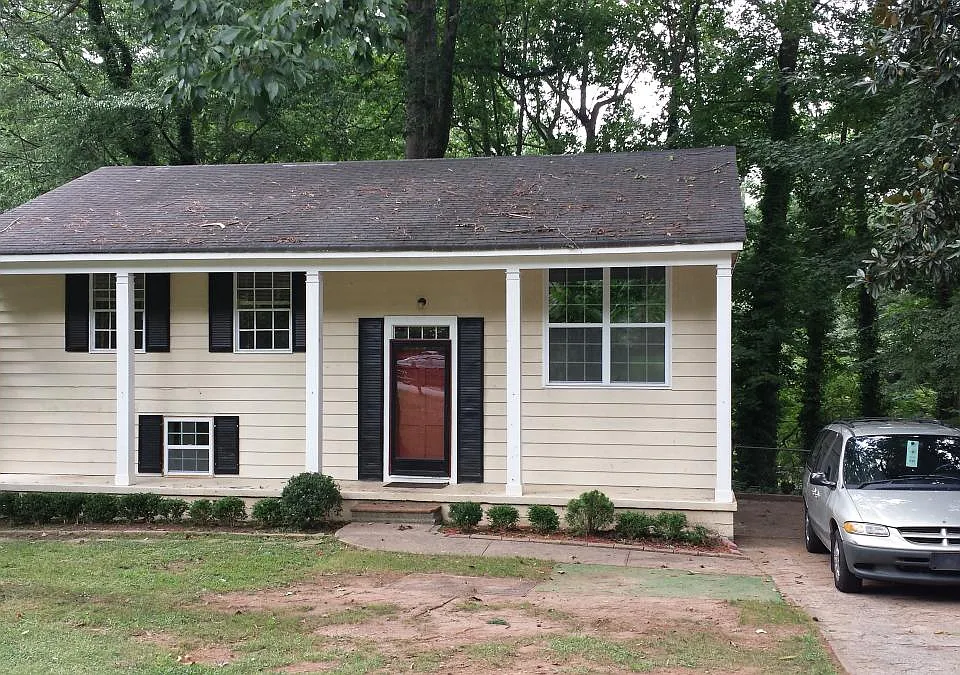 3292 Shady Oak Dr