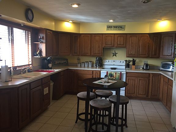 5th image of 107 Franklin St