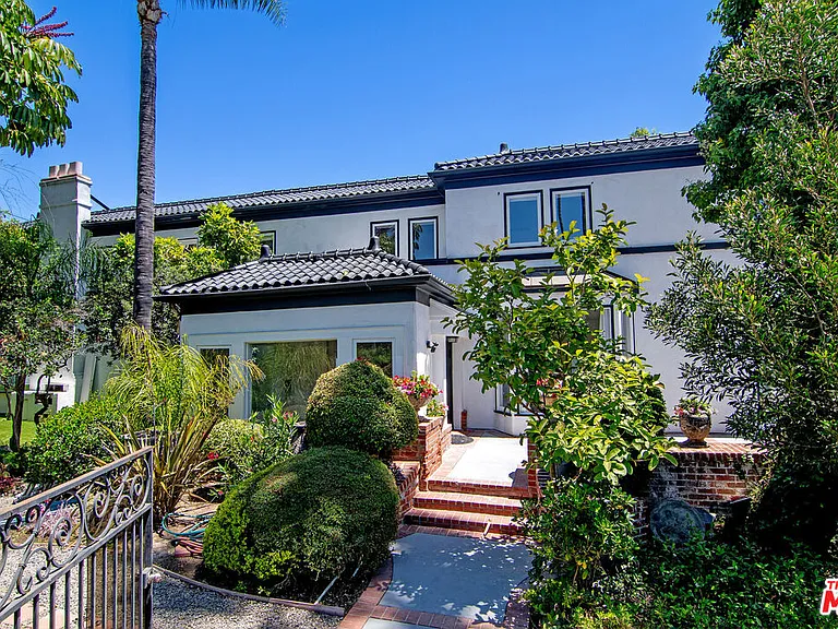 508 N Canon Dr — Photo 3