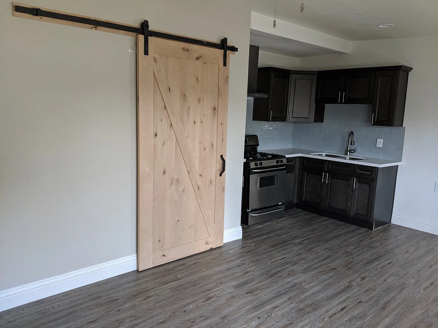 7800 Athens Circle — Photo 4