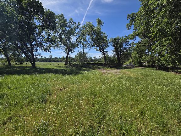 3rd image of 5419 Shady Ln