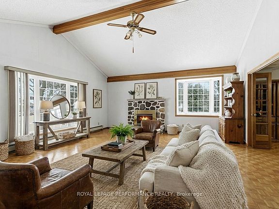 4th image of 166 McCormick Rd