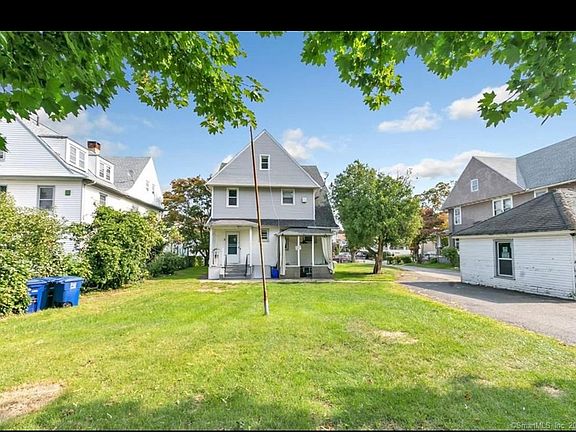 5th image of 905 Howard Ave #905