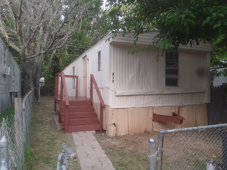 2664 Pineapple Ave #75